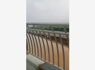 喜有沃鼎湖新區(qū)304不銹鋼管橋梁護欄項目