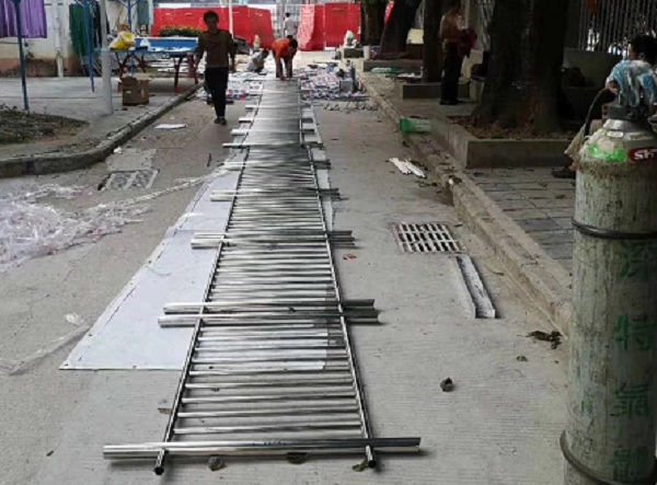 深圳市福田區(qū)市政304不銹鋼管護欄換新項目